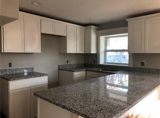 130 Market St, Warren, RI 02885