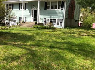 6 Meadowbrook Rd, Franklin, MA 02038