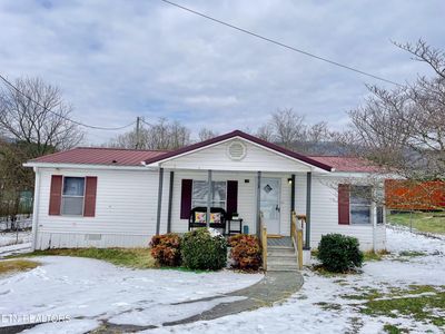 713 E Kentucky Ave, La Follette, TN, 37766