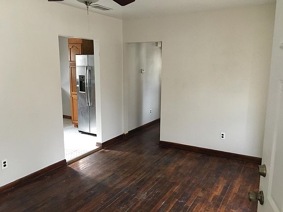2nd image of 1685 Rockwell Ave