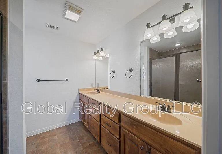 1634 Sunblossom Cir — Photo 16