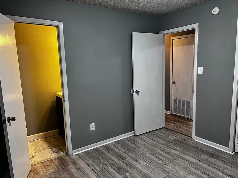 234 N Walco Rd — Photo 38