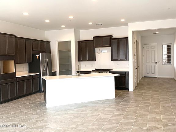 4th image of 7943 S Desert Indigo Dr