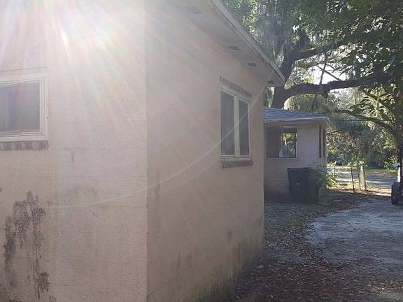 2nd image of 1814 NE 3rd Ave