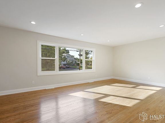 4th image of 139 Greenrale Ave
