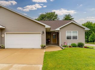 801 L Ave, Grundy Center, IA 50638