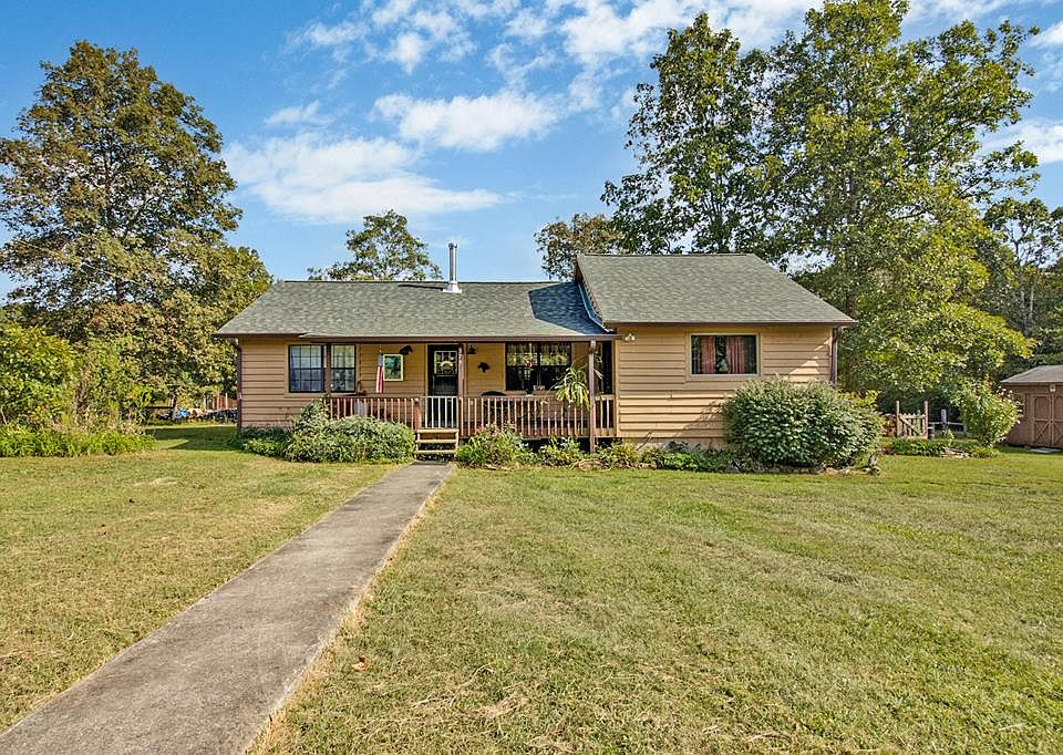 1st image of 379 Locksley Cir