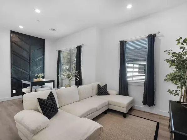 4615 Indie Heights Ln, Houston, TX 77018