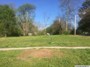 110 Memorial Dr NW, Decatur, AL 35601