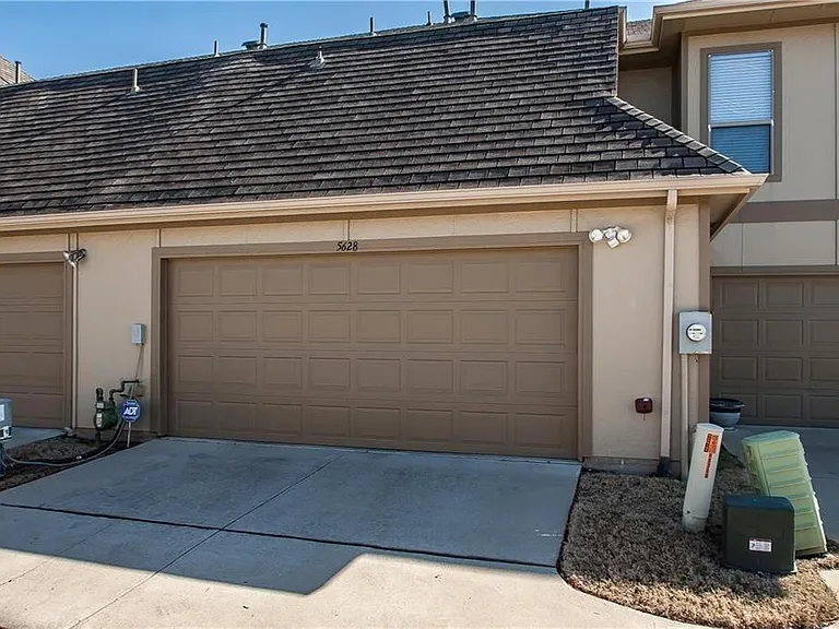 5628 Conch Train Rd — Photo 2