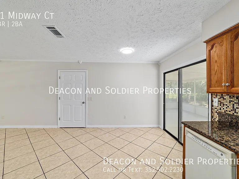 11 Midway Ct — Photo 11