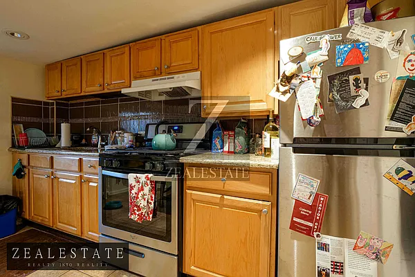 Rented by ZealEstate Group Inc | media 6
