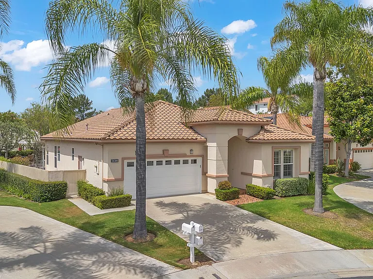 21300 Tarraco — Photo 2