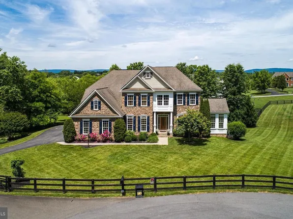 17205 Dewpoint Pl, Hamilton, VA 20158