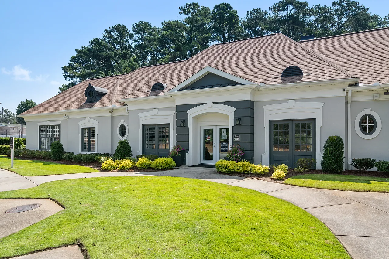 Durant at Sugarloaf Apartment Homes — Photo 1