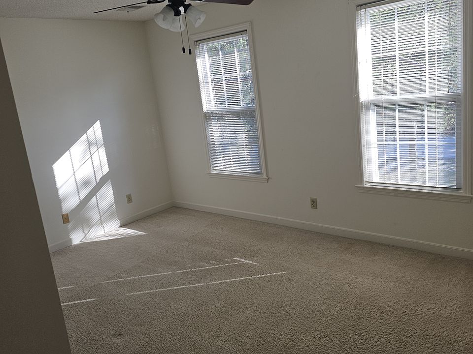 2nd image of 148 Standard Warehouse Rd #148B