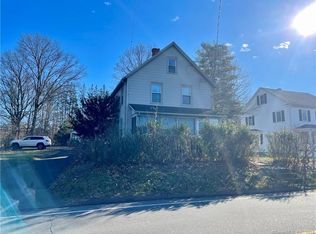 46 Middlefield St, Middletown, CT 06457