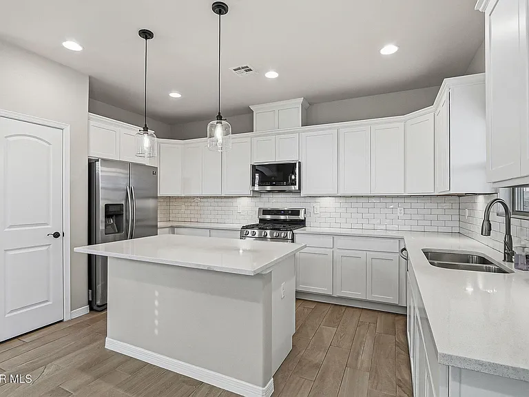 14900 Tierra Crystal Ave — Photo 8