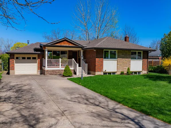 181 Woodside Dr, Saint Catharines, ON L2T 1X7