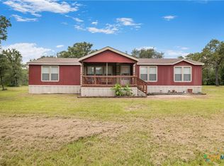 68 Fannin Oaks Dr, Victoria, TX 77905