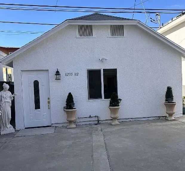 6235 1/2 Banner Ave — Photo 1