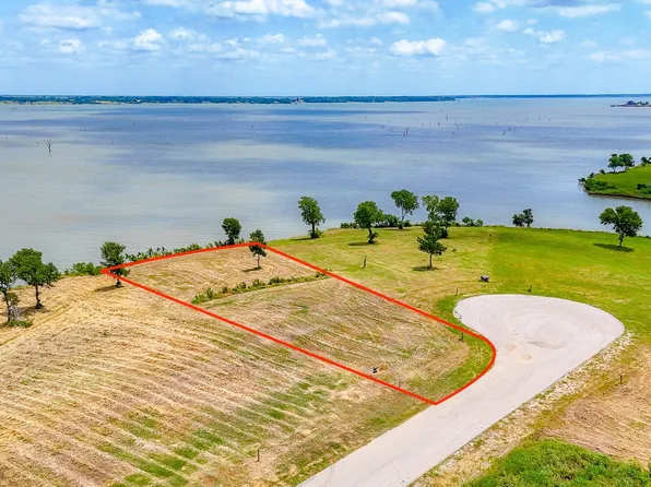 74 Richland Park Dr, Corsicana, TX 75109