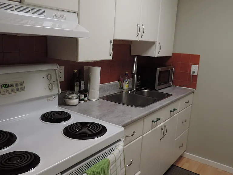 2341 York Ave #C2 — Photo 12