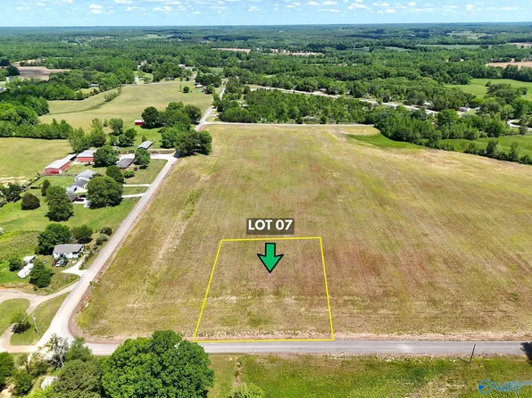 7 County Road 263, Florence, AL 35633