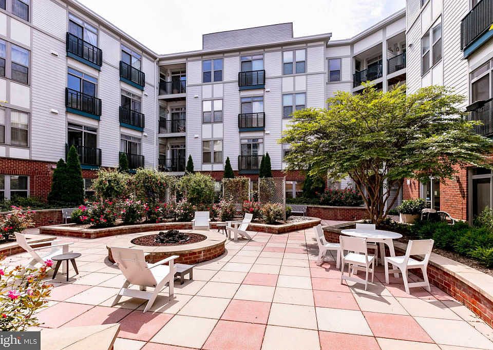 1st image of 1800 Wilson Blvd #224