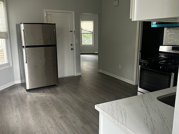 5th image of 124-126 Keen St #2