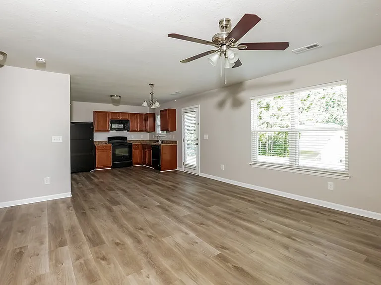 2728 Maybrook Crossing Dr — Photo 7