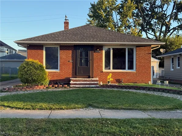 3328 North Ave, Parma, OH 44134
