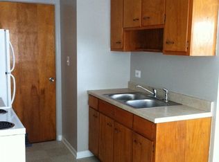 954 E 84th Pl APT 1D, Chicago, IL 60619