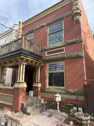 1326 Vine St Photo 1