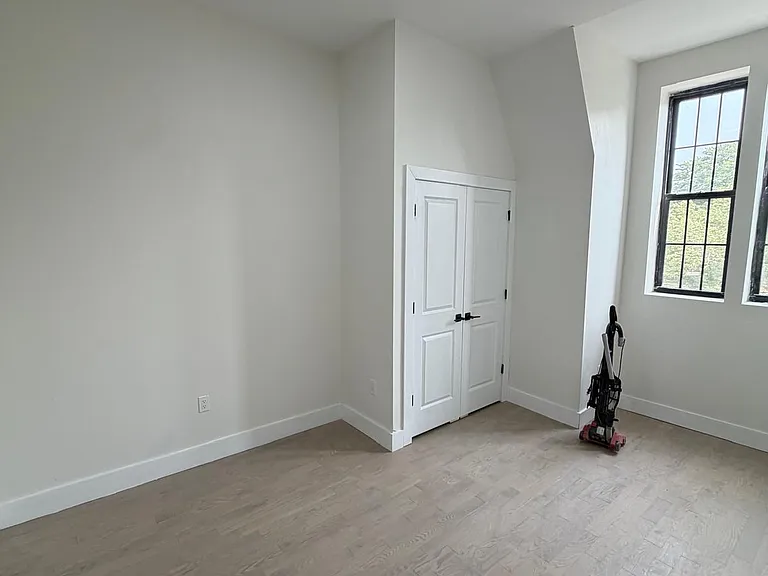 53 Lincoln Park #3A — Photo 6