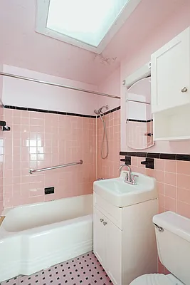 Sold by Ben Bay Realty Co | media 8