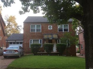 7340 Country Club Dr, Saint Louis, MO
