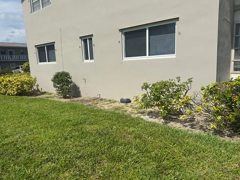311 NE 17th Ave #104 — Photo 3