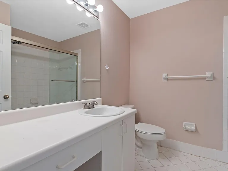 1186 SW 44th Ave #1186 — Photo 13