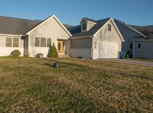 300 Ln 280aa Hamilton Lk, Hamilton, IN 46742