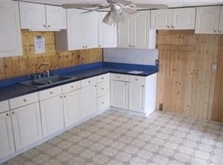 555 2nd Ave S, Clinton, IA 52732