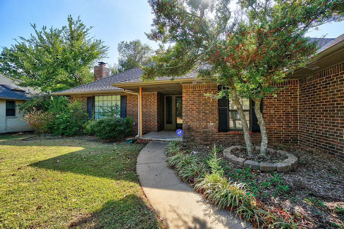 Building Photo - 3104 Crown Feathers Dr