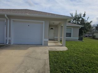 351 Del Monte Rd APT B, Sebastian, FL 32958