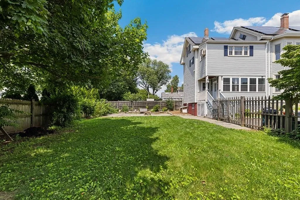 4 bed, 1500 sqft, $3,700 — Photo 3