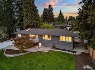 7061 NE 155th Pl, Kenmore, WA 98028
