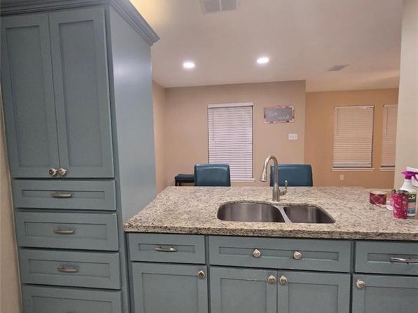 9218 N 29th Ln, McAllen, TX 78504