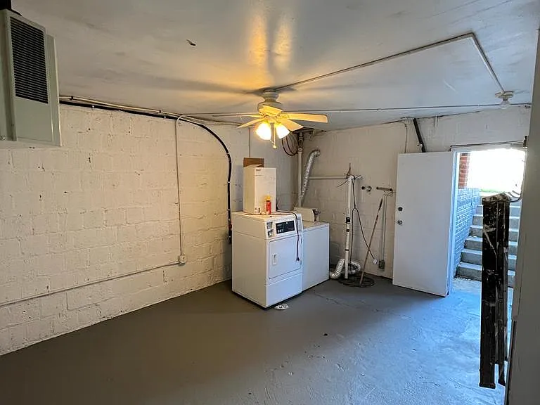 141 Galveston Pl SW — Photo 14