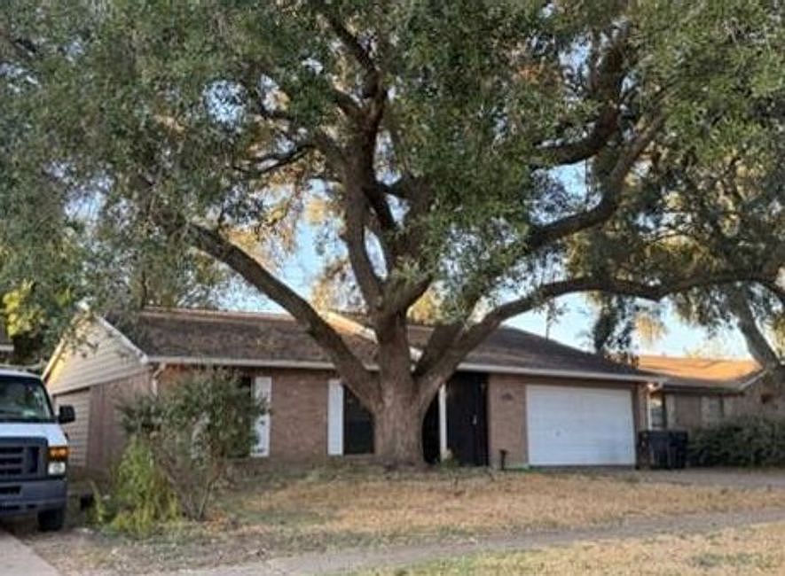 2nd image of 4843 Prairie Ridge Rd