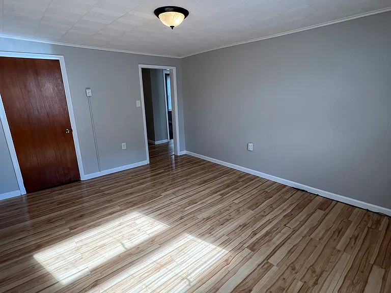 607 Spring St #2 — Photo 4