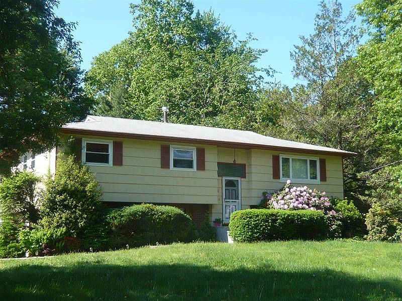 1st image of 10 Zabella Dr